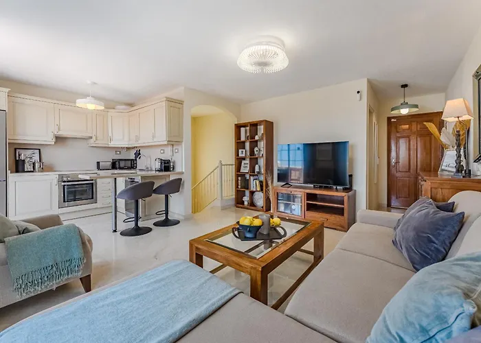 Duplex Oceanview Heated Pool,